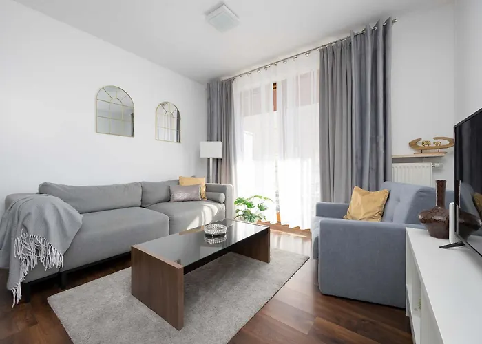 Rodzinny Apartament Dla 6 Osob Z Parkingiem Mokotow By Noclegi Renters